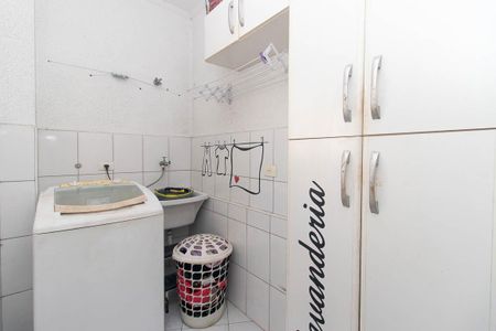 Casa de condomínio para alugar com 90m², 3 quartos e 2 vagas Casa de condomínio para alugar com 90m², 3 quartos e 2 vagasÁrea de Serviço