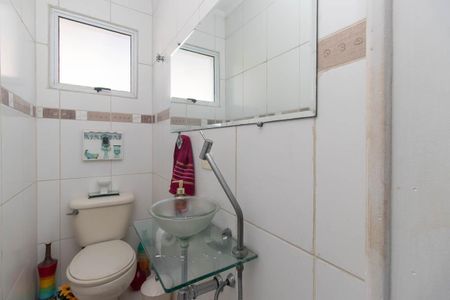 Casa de condomínio para alugar com 90m², 3 quartos e 2 vagas Casa de condomínio para alugar com 90m², 3 quartos e 2 vagasLavabo