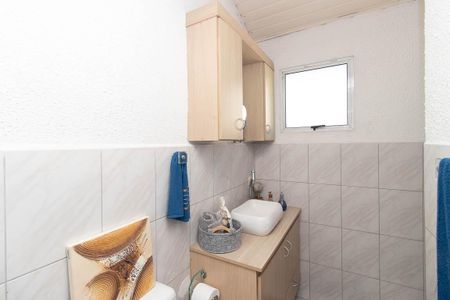 Casa de condomínio para alugar com 90m², 3 quartos e 2 vagas Casa de condomínio para alugar com 90m², 3 quartos e 2 vagasBanheiro da Suíte