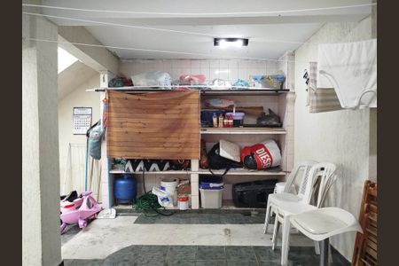 Casa à venda com 150m², 3 quartos e 2 vagasÁrea de Serviço