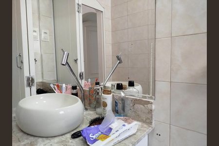 Casa à venda com 150m², 3 quartos e 2 vagasBanheiro 2