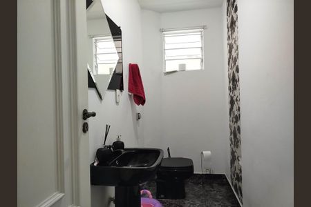 Casa à venda com 150m², 3 quartos e 2 vagasBanheiro 3