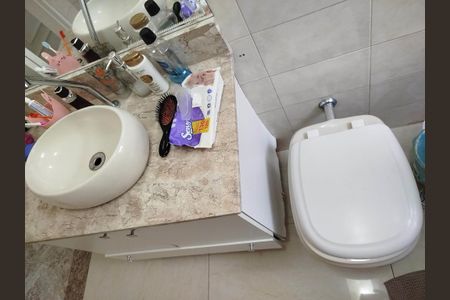 Casa à venda com 150m², 3 quartos e 2 vagasBanheiro 2