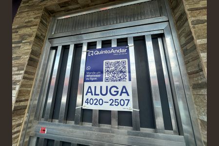 Casa para alugar com 80m², 2 quartos e sem vaga Casa para alugar com 80m², 2 quartos e sem vagaFachada