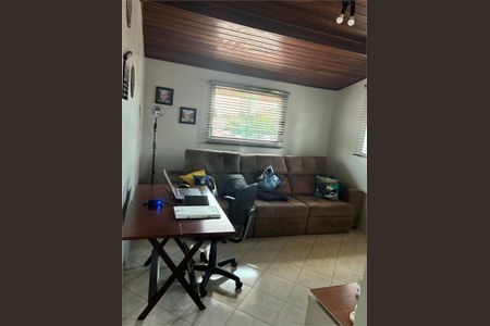 Casa à venda com 4 quartos, 124m² em Penha de França, São Paulo