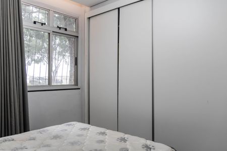 Quarto 1 de apartamento para alugar com 3 quartos, 82m² em Estrela Dalva, Belo Horizonte