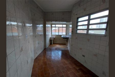 Casa à venda com 4 quartos, 208m² em Vila Bertioga, São Paulo