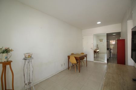 Sala de apartamento à venda com 2 quartos, 60m² em Freguesia (jacarepaguá), Rio de Janeiro