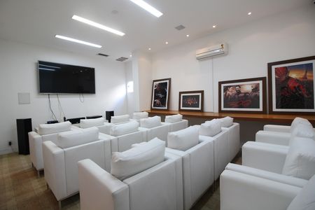 Apartamento à venda com 60m², 2 quartos e 1 vagaCinema