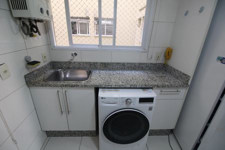 Apartamento à venda com 60m², 2 quartos e 1 vagaÁrea de Serviço