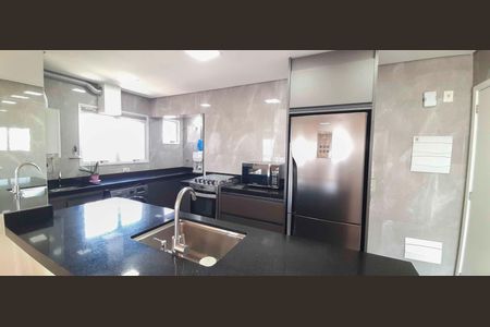 Apartamento à venda com 92m², 2 quartos e 1 vagaCozinha