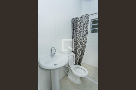 Casa à venda com 273m², 5 quartos e 4 vagasBanheiro casa 2