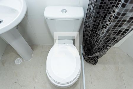 Casa à venda com 273m², 5 quartos e 4 vagasBanheiro casa 2