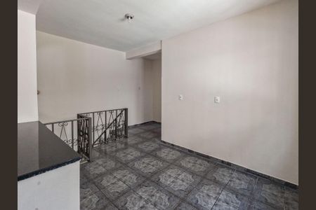Casa para alugar com 2 quartos, 181m² em Vila Joao Batista, São Paulo