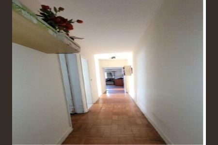 Casa à venda com 3 quartos, 1504m² em Vila Alexandria, São Paulo