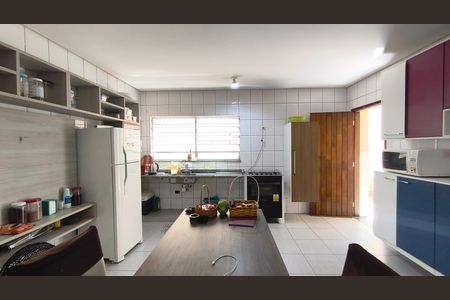Casa à venda com 425m², 2 quartos e 8 vagasCozinha