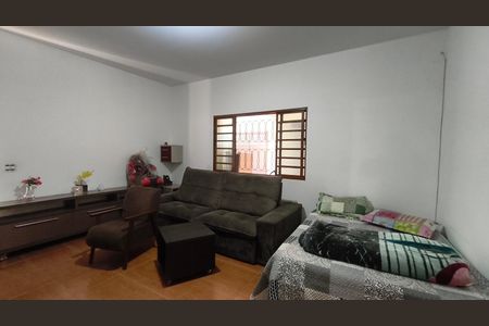 Sala de casa à venda com 2 quartos, 425m² em Ipiranga, São Paulo