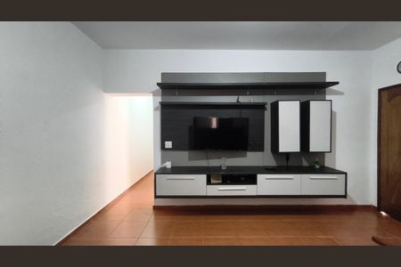 Casa à venda com 425m², 2 quartos e 8 vagasSala