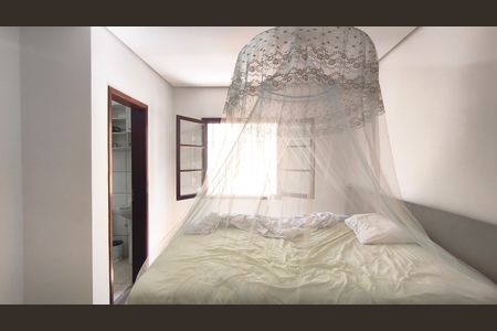 Casa à venda com 425m², 2 quartos e 8 vagasSuíte