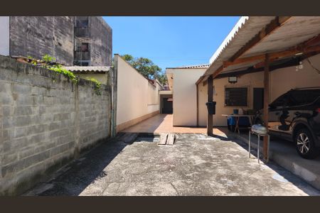 Casa à venda com 425m², 2 quartos e 8 vagasQuintal
