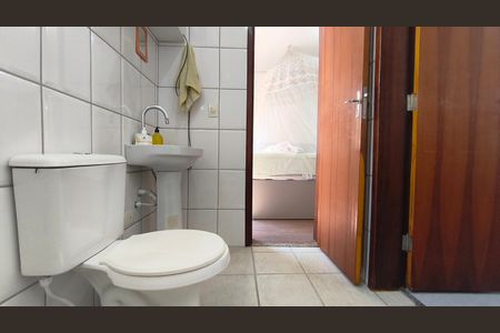 Casa à venda com 425m², 2 quartos e 8 vagasBanheiro da Suíte