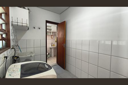 Casa à venda com 425m², 2 quartos e 8 vagasÁrea de Serviço