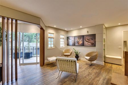 Casa à venda com 5 quartos, 200m² em Santo Amaro, São Paulo