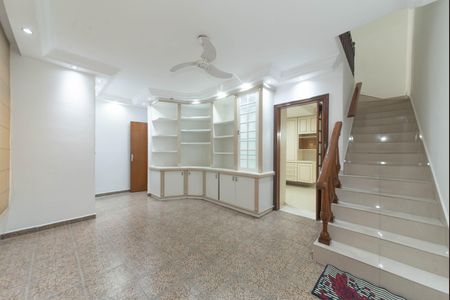 Sala de casa para alugar com 3 quartos, 150m² em Vila Cordeiro, São Paulo