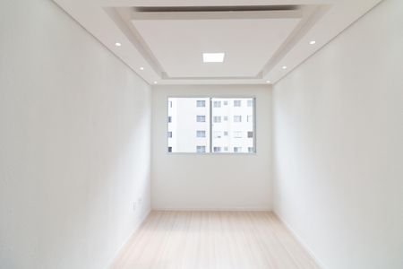 Sala de apartamento para alugar com 3 quartos, 42m² em Jardim Gilda Maria, São Paulo