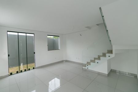 Casa à venda com 163m², 3 quartos e 2 vagas