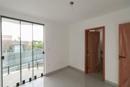 Casa à venda com 163m², 3 quartos e 2 vagas