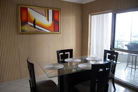 Apartamento para alugar com 150m², 4 quartos e 2 vagasVaranda