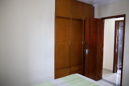 Apartamento para alugar com 150m², 4 quartos e 2 vagasQuarto 01