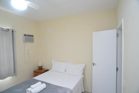 Casa de condomínio à venda com 220m², 5 quartos e 2 vagas Casa de condomínio à venda com 220m², 5 quartos e 2 vagasQuarto 2