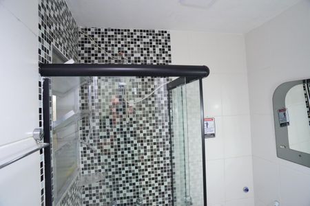 Banheiro Suíte de casa de condomínio para alugar com 5 quartos, 220m² em Barra da Tijuca, Rio de Janeiro