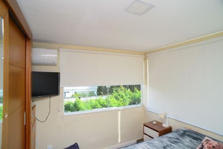 Suíte 3 de casa de condomínio para alugar com 5 quartos, 220m² em Barra da Tijuca, Rio de Janeiro