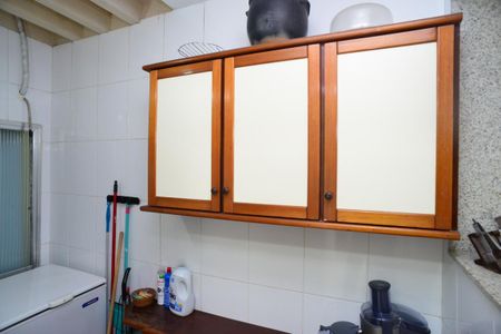 Casa de condomínio à venda com 220m², 5 quartos e 2 vagas Casa de condomínio à venda com 220m², 5 quartos e 2 vagasCozinha