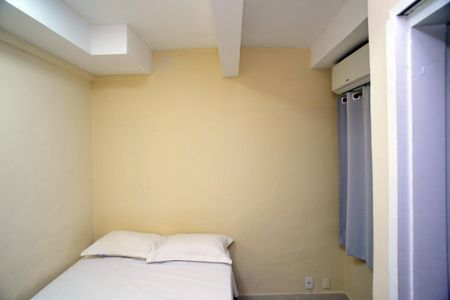 Casa de condomínio à venda com 220m², 5 quartos e 2 vagas Casa de condomínio à venda com 220m², 5 quartos e 2 vagasSuíte