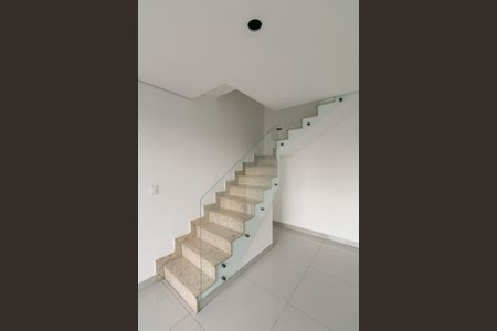 Casa à venda com 187m², 3 quartos e 1 vaga