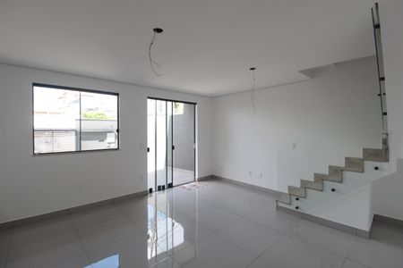 Casa à venda com 152m², 3 quartos e 1 vagaSala