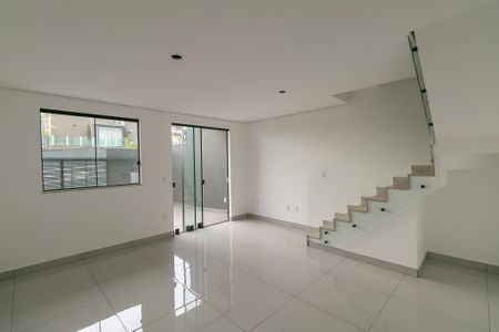 Casa à venda com 3 quartos, 152m² em Santa Amelia, Belo Horizonte