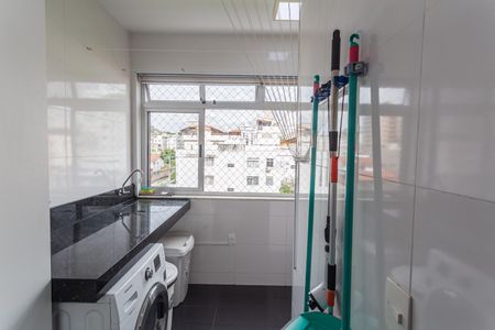 Apartamento à venda com 216m², 4 quartos e 3 vagas Apartamento à venda com 216m², 4 quartos e 3 vagasÁrea de Serviço