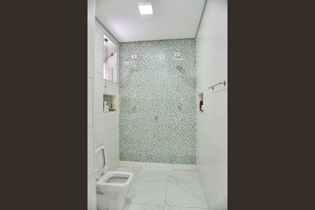 Casa à venda com 351m², 2 quartos e 1 vaga