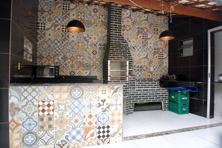 Casa à venda com 351m², 2 quartos e 1 vaga