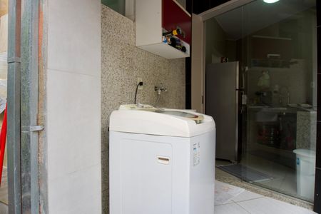 Casa à venda com 351m², 2 quartos e 1 vaga