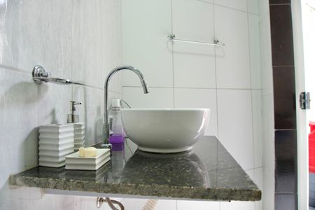 Casa à venda com 351m², 2 quartos e 1 vaga