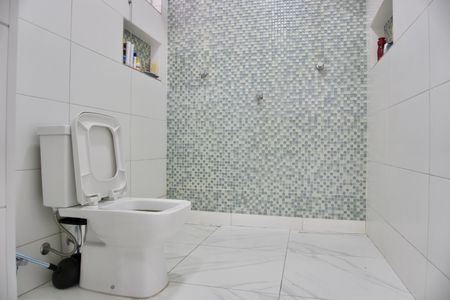 Casa à venda com 351m², 2 quartos e 1 vaga