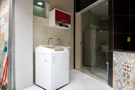 Casa à venda com 351m², 2 quartos e 1 vaga