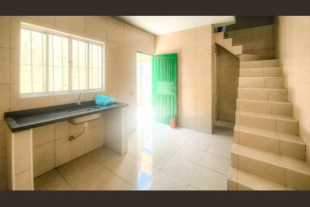 Casa à venda com 250m², 6 quartos e sem vaga Casa à venda com 250m², 6 quartos e sem vagaCozinha