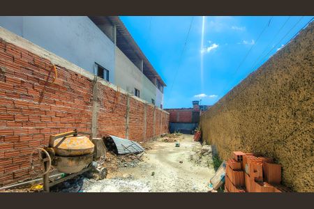 Casa à venda com 250m², 6 quartos e sem vaga Casa à venda com 250m², 6 quartos e sem vagaÁrea externa